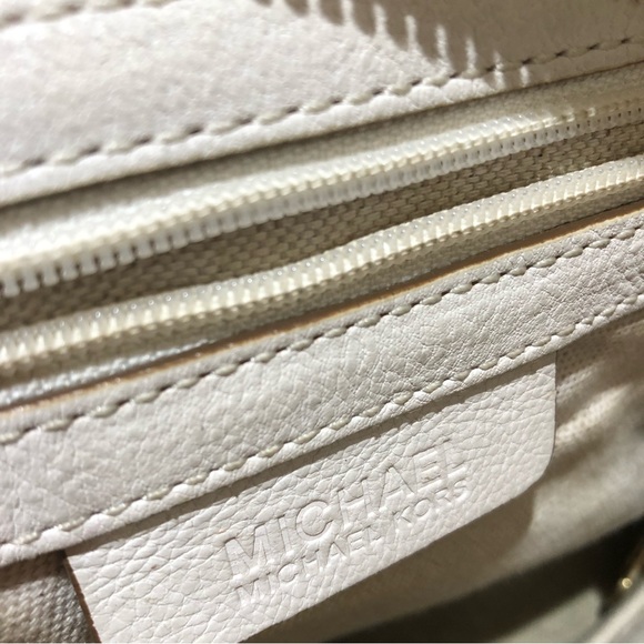 Michael Kors Ivory Gold Buckle Leather Fold Over Medium Crossbody Shoulder Bag - Picture 8 of 12